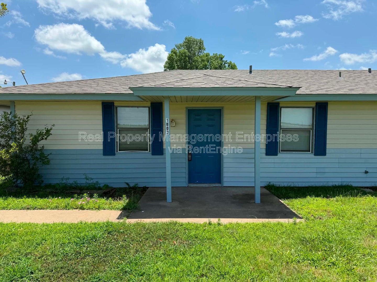 Building Photo - 1803 Sandrock Rd