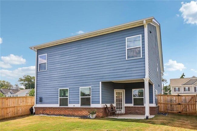 Building Photo - 3890 Clarington Dr