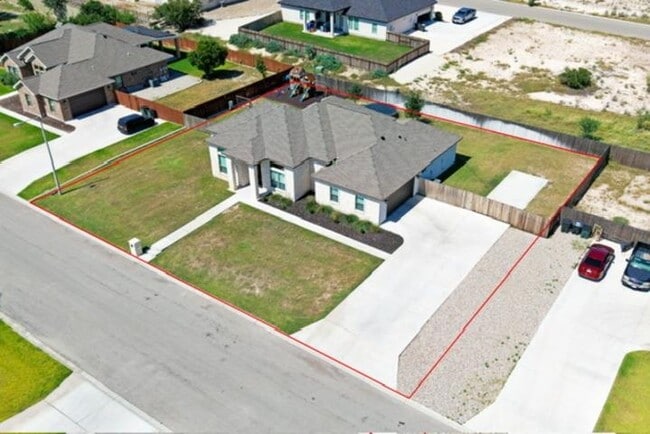 Building Photo - 406 Mountain View Dr