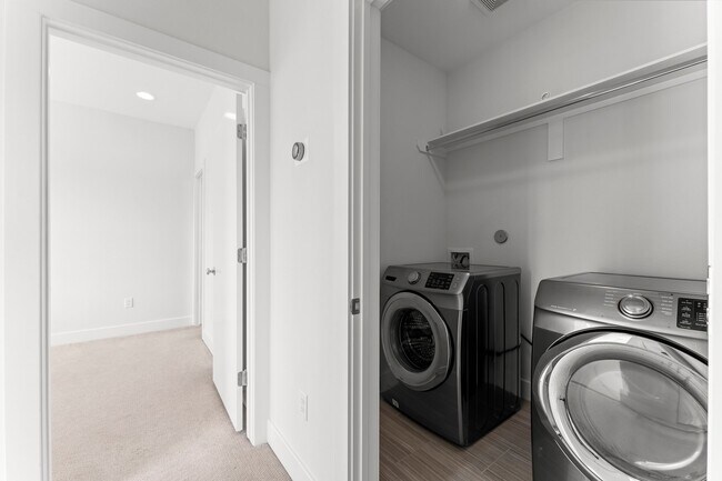 Building Photo - 2909 Gillespie St