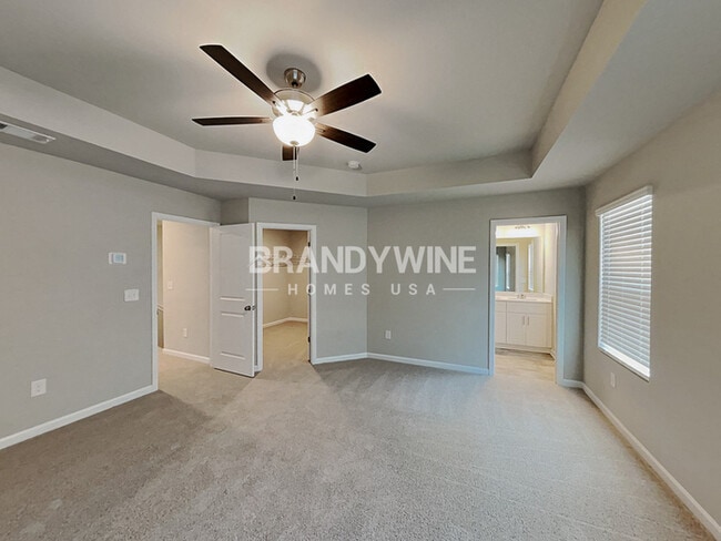 Building Photo - LUXURY COMMUITY! CRESTVIEW at Towne Lake!!...