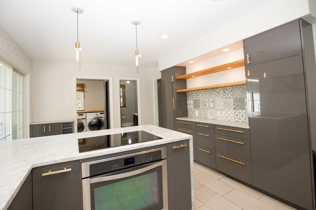 Building Photo - "3-Bedroom Home on Fox Hunt Lane in Southern Pines – Cozy Living Awaits!"
