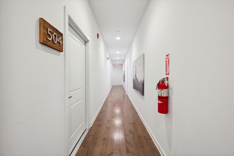 Building Photo - 710 Chestnut St