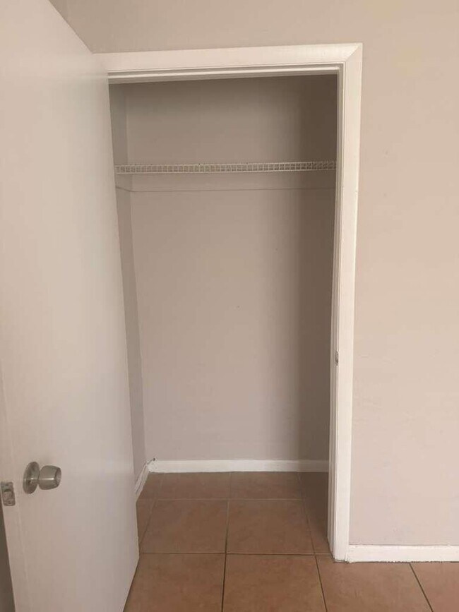 Building Photo - 314 Douglass Ave