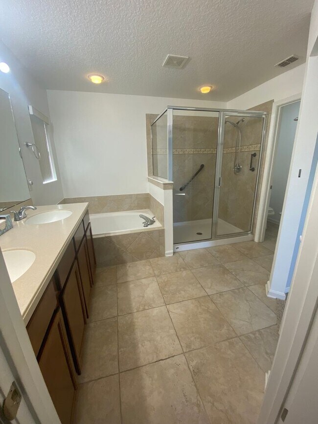 Building Photo - 3/2 in Azalea Ridge
