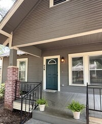 Building Photo - 920 Ferguson St