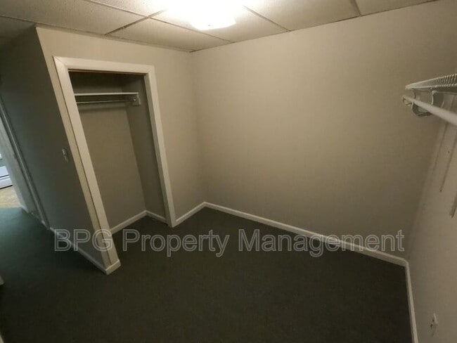 Building Photo - 95 N Main St