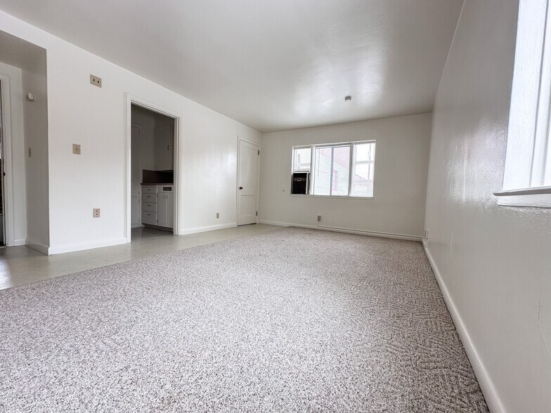 Brentwood Apartments 352 S 1st Ave Walla Walla WA 99362 Apartment