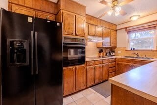 Building Photo - 2112 Castle Ct