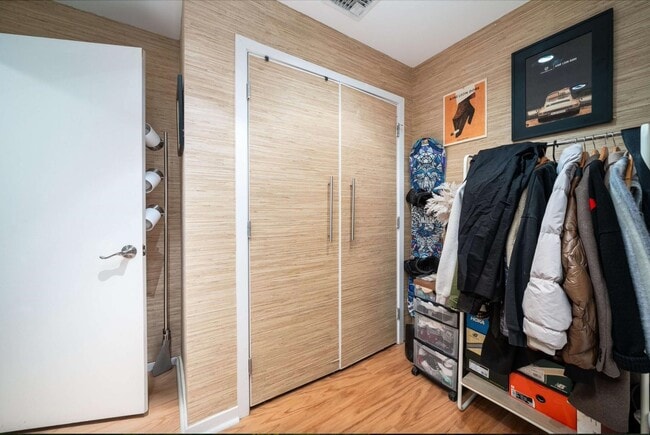 Building Photo - 689 Marin Blvd