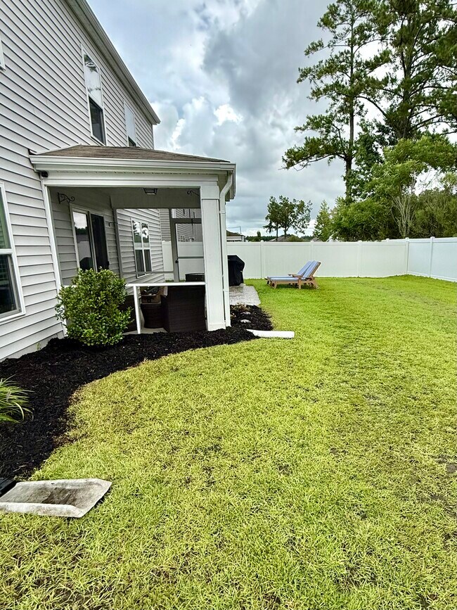 Building Photo - 500 Affinity Dr