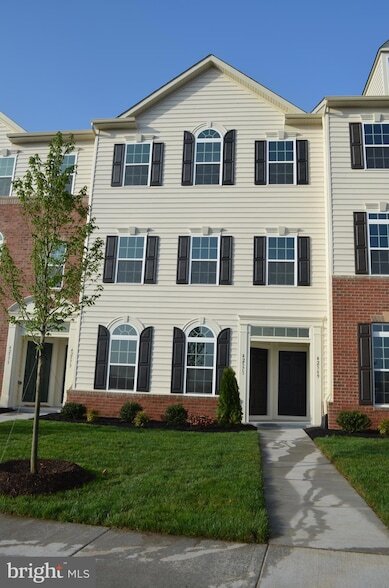 Building Photo - 24598 Johnson Oak Terrace