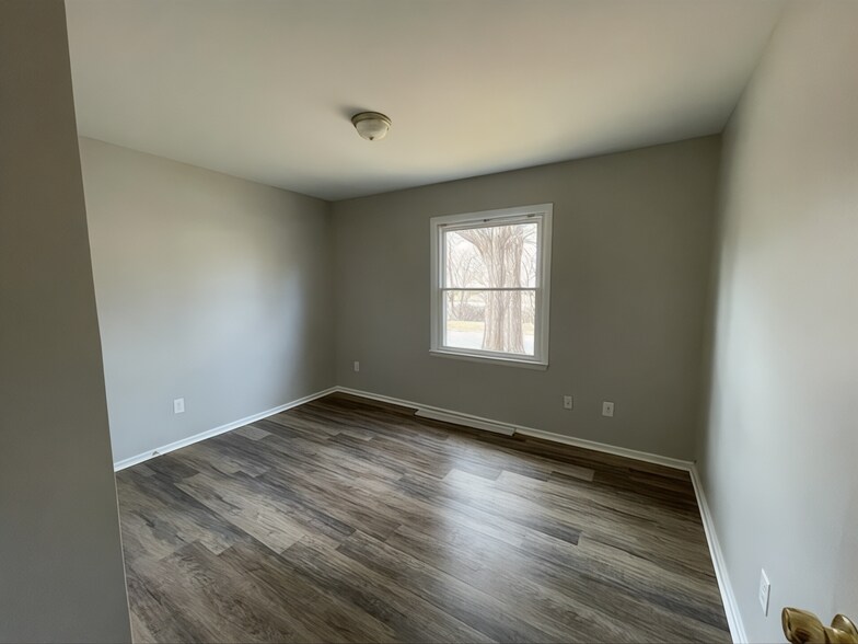 Building Photo - 5133 Butterfield Dr