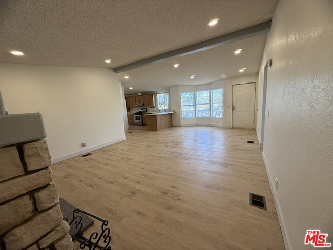 Building Photo - 3150 Stone Ave