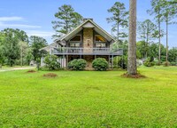 Building Photo - Fully furnished 3 bedroom, 2 bath home!