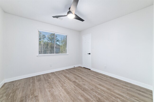 Building Photo - 20415 Longspring Dr