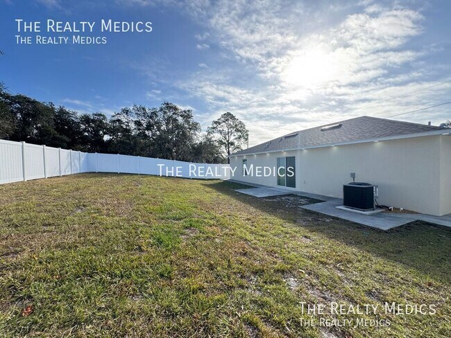 Building Photo - 313 Amberjack Ct