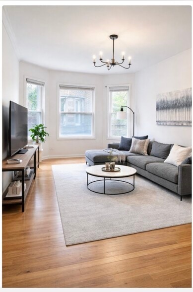 Building Photo - 1622 W Farwell Ave