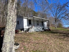 Building Photo - 125 Strawberry Ln