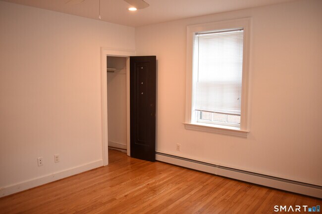 Building Photo - 151 Cold Spring St