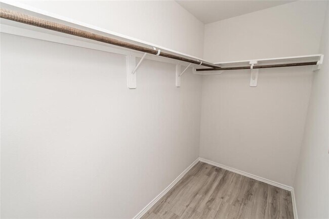 Building Photo - 25238 Sanitas Valley Dr