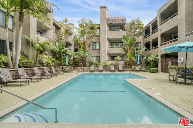 Building Photo - 8300 Manitoba St