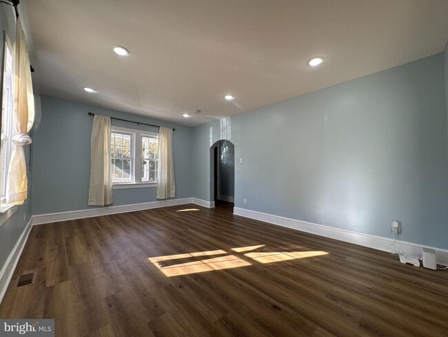 Building Photo - 208 Vineyard Rd