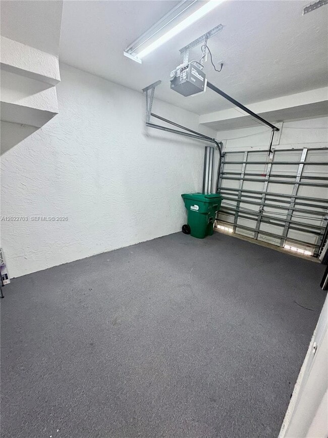 Building Photo - 10190 SW 88th St