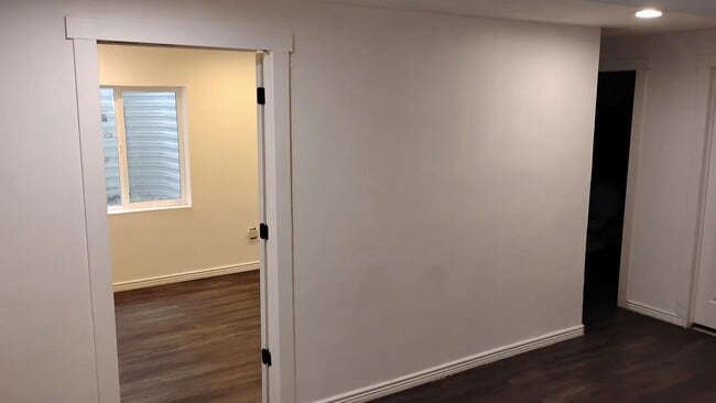 Building Photo - 1878 N Patchwork Ave