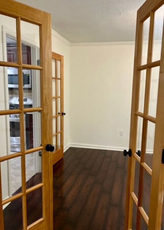 Building Photo - Beautiful 4 bed home in Excellent Location, in City of St. George minutes from new Woman's Hospital