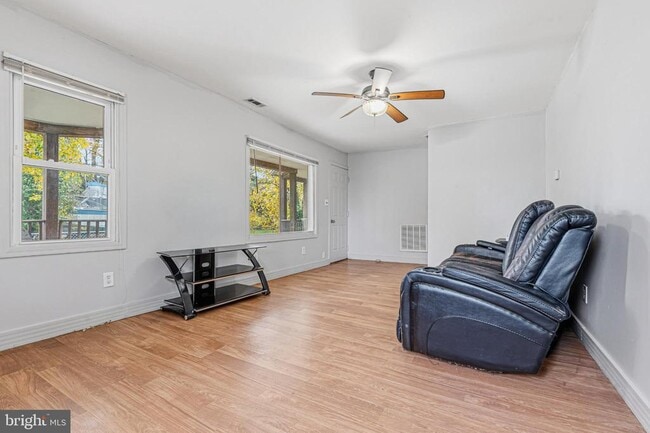 Building Photo - 1903 Wills Rd