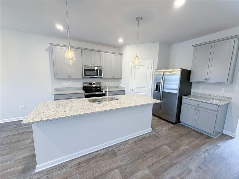 Building Photo - 5296 Magnolia Pl
