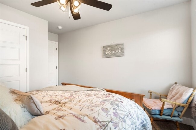 Building Photo - 102 Manfield Ave