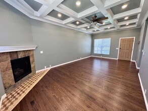 Building Photo - 11260 Jersey Way