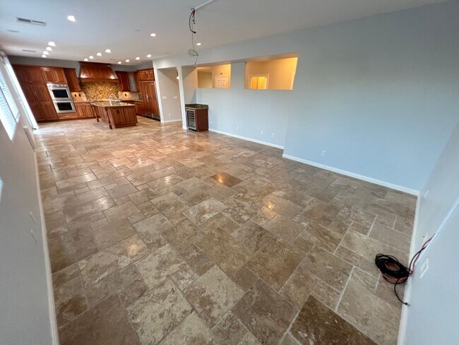 Building Photo - **COMING SOON** UPGRADED 5BD/3.5BA SUMMERLIN HOME W/ POOL!