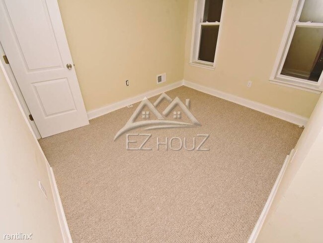 Building Photo - 2 br, 2 bath Apartment - 203 N Montford Ave