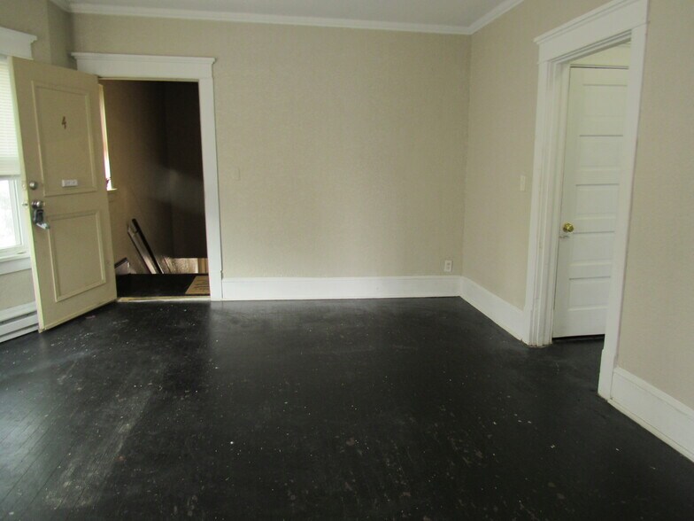 Building Photo - 1701 25th St