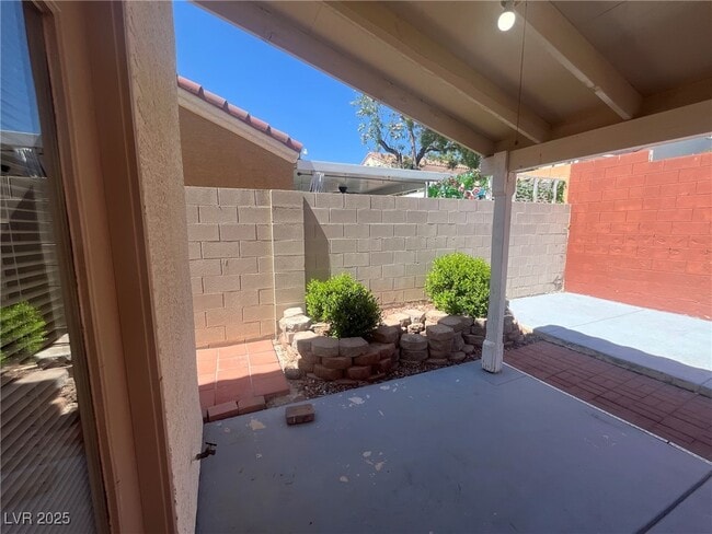 Building Photo - 1721 Matador Way