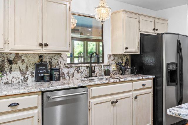 Building Photo - 501 Mulberry St