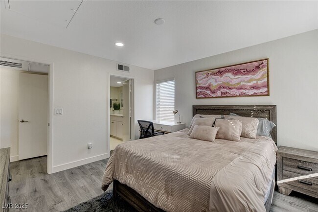 Building Photo - 2300 E Silverado Ranch Blvd