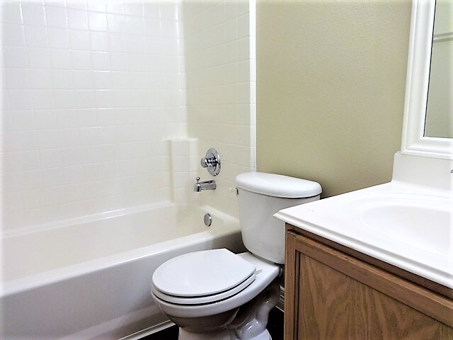 Building Photo - 19072 Hammer Ln