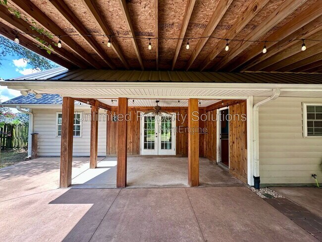 Building Photo - 23 Creekstone Ln