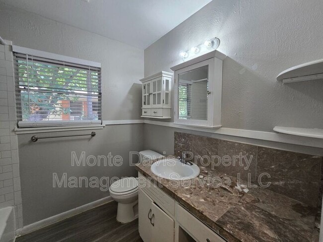 Building Photo - 4708 Red River St