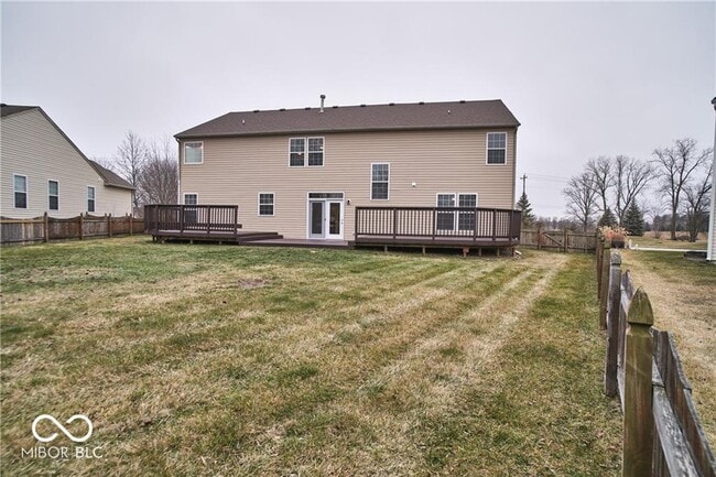 Building Photo - 11080 McDowell Dr