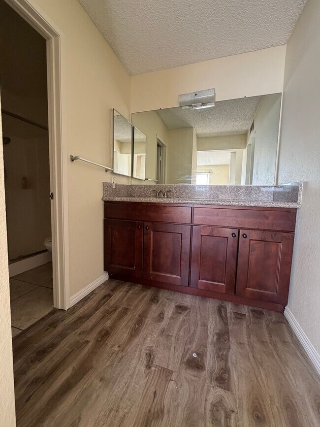 Building Photo - Beautiful Condo in Serene Montebello HOA Community – Pool, Spa & Prime Location