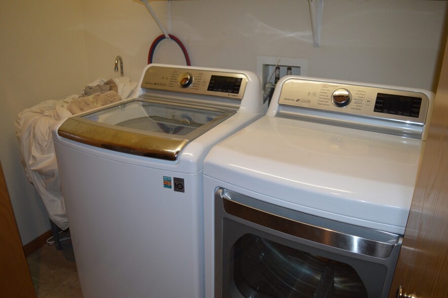 Building Photo - 2995 Kentville Dr