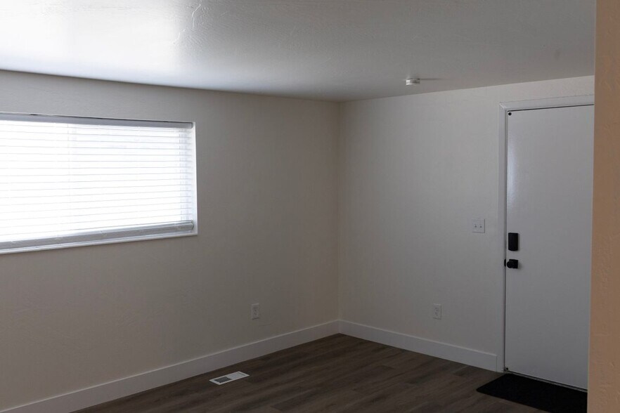 Building Photo - 6291 2200 West