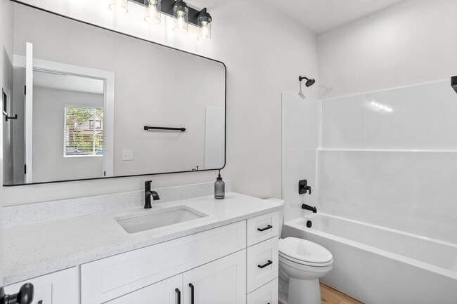Building Photo - $2,300 - 3 Bd / 2 Ba Brand New Constructio...
