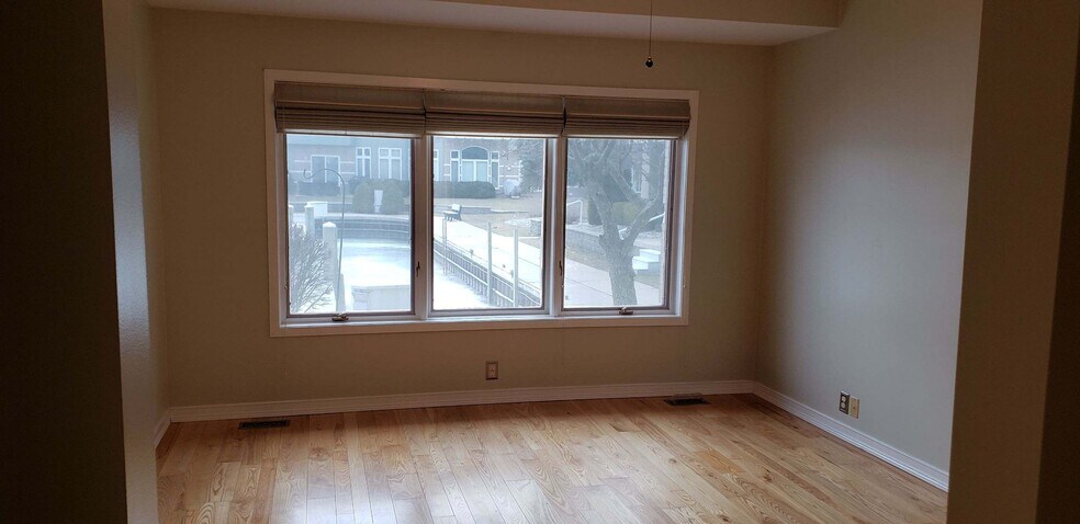 Building Photo - 21 Kreger Dr