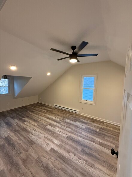 Building Photo - 4623 Grace Pl